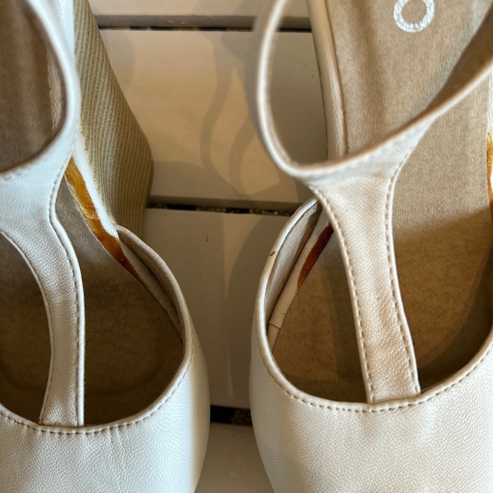 A.CO white wedge shoes size 6/36 - Picture 4 of 8